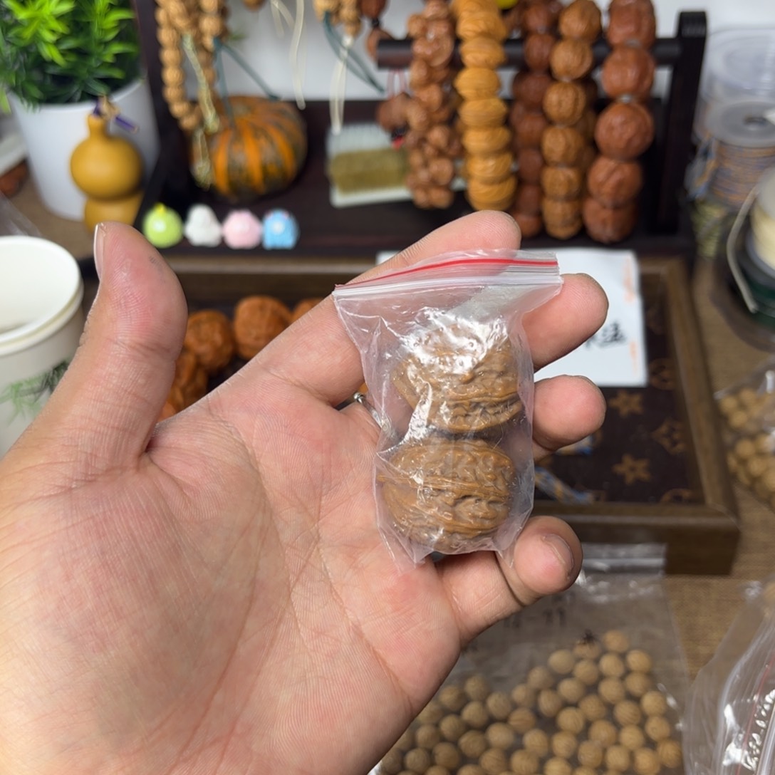 文玩核桃手串小手捻