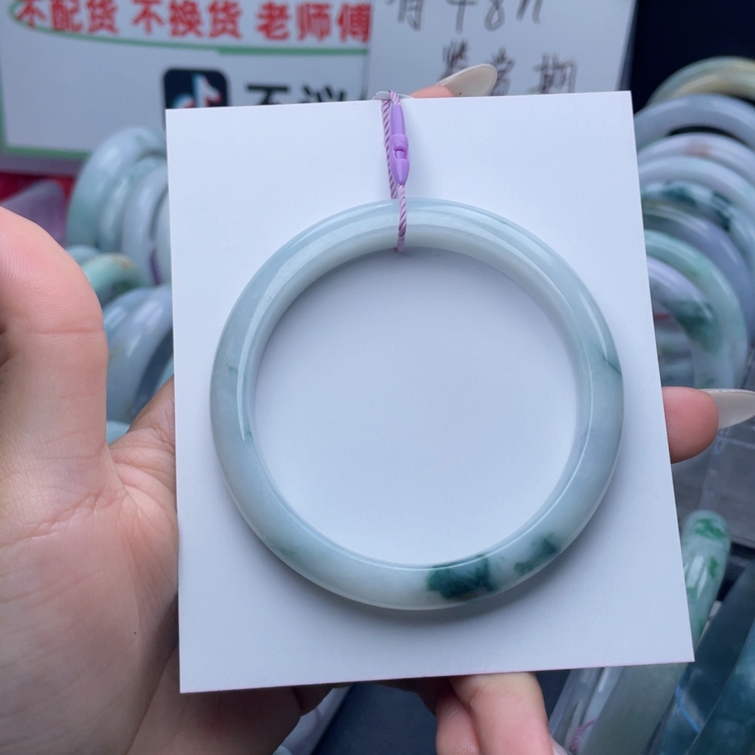 翡翠未镶嵌手镯59圈