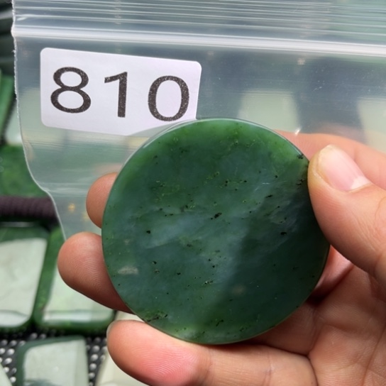 和田玉未镶嵌珠宝半成品