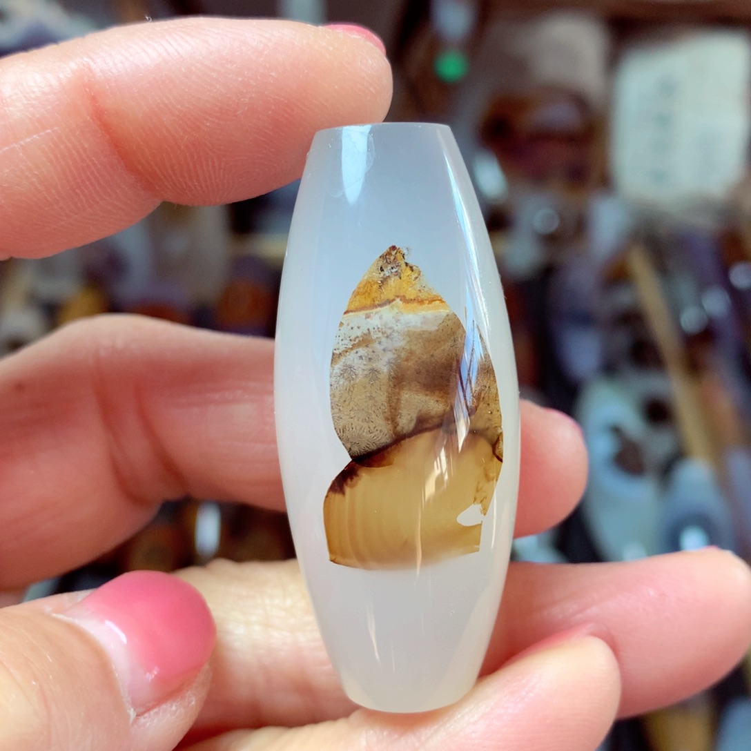 玛瑙/玉髓颈饰未镶嵌