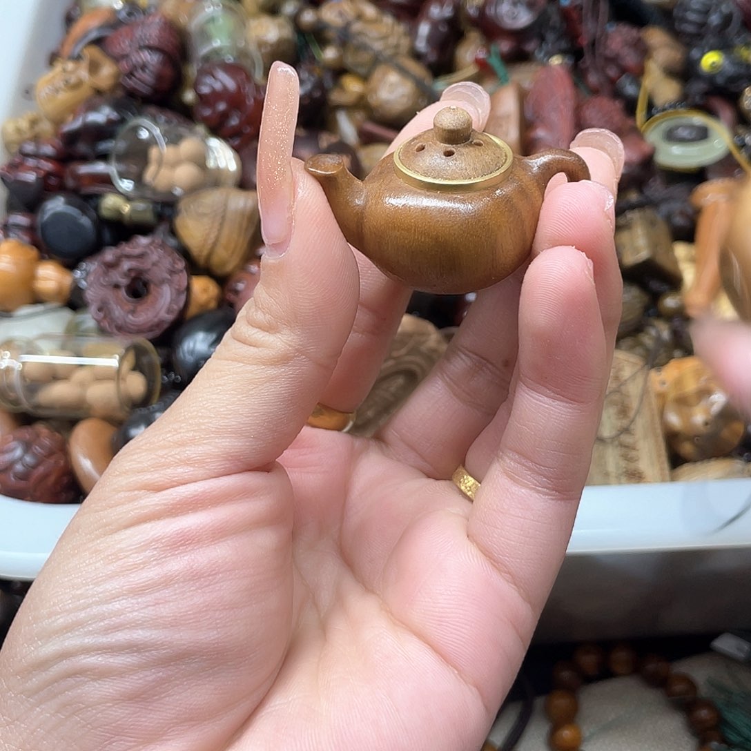 维腊木（绿檀）无事牌