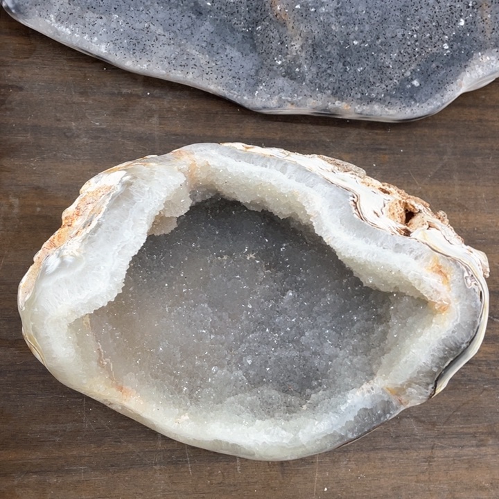 水晶摆件未镶嵌捡漏