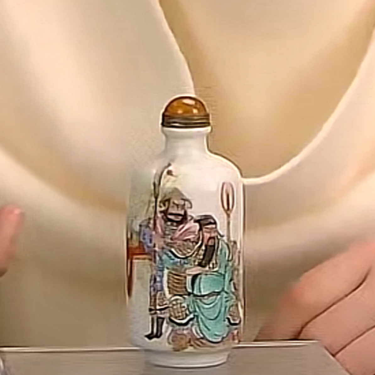 收藏/古玩 清粉彩人物鼻烟壶