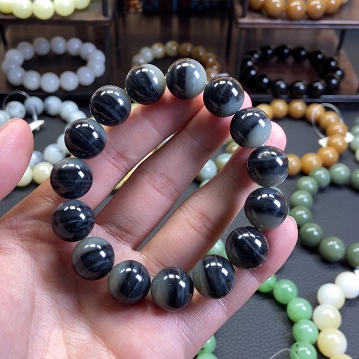 和田玉手串未镶嵌