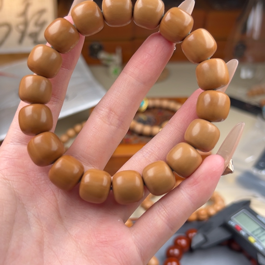 猴头核桃手串泛油大道珠