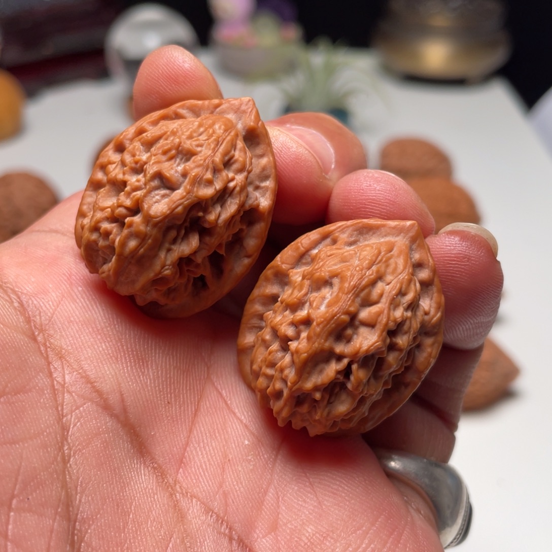 吊坠文玩核桃大红袍手捻27