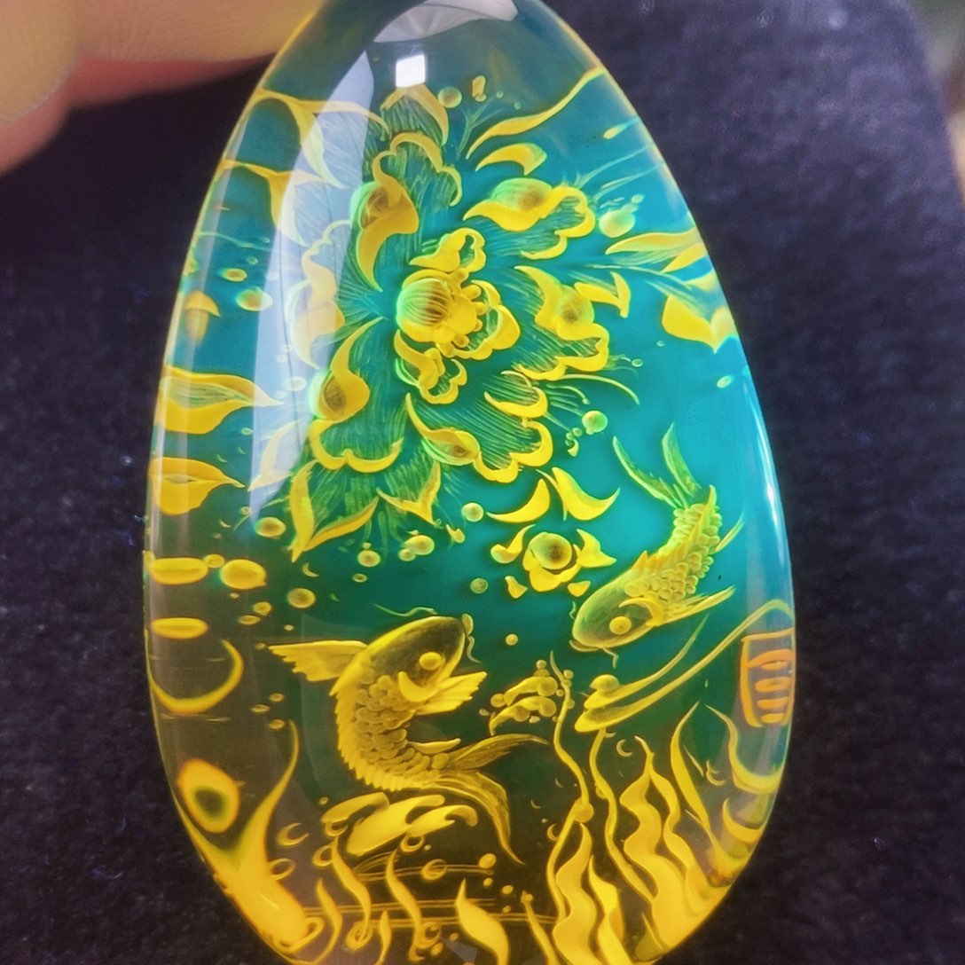 金珀未镶嵌吊坠(不含链)富贵有余