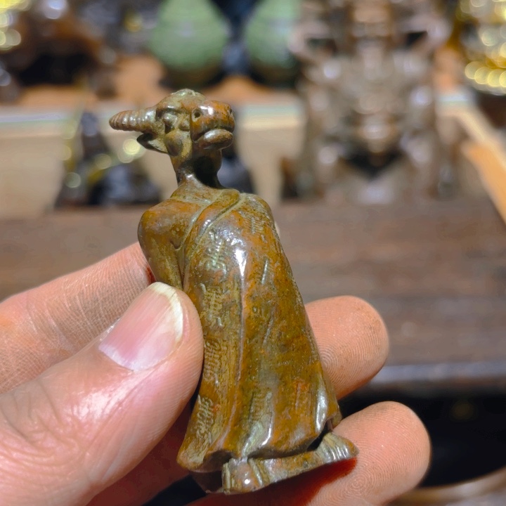 铜的。全清了。一件不留！不磨叽