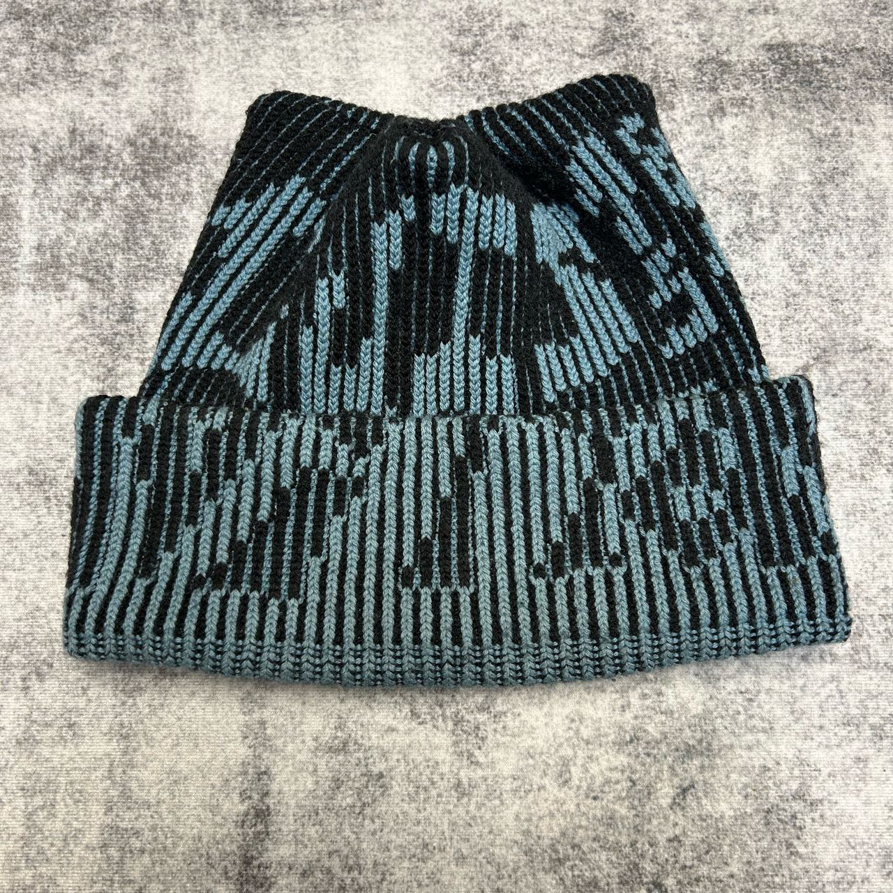 99新 LouisVuitton/路易威登 秀款针织尖尖帽 均码