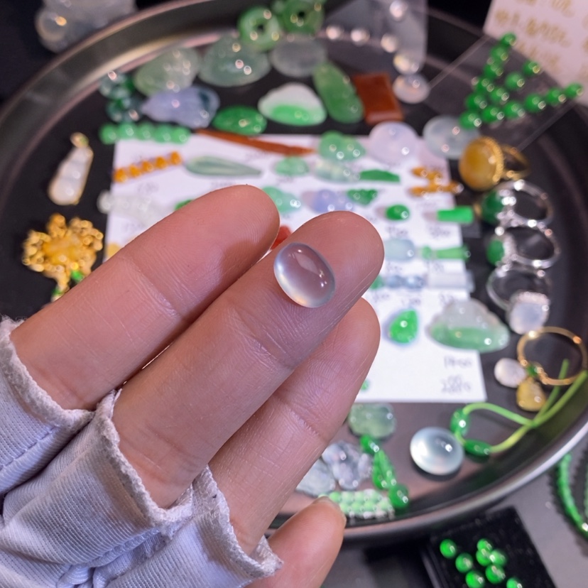 【闪购商品】翡翠挂件未镶嵌蛋