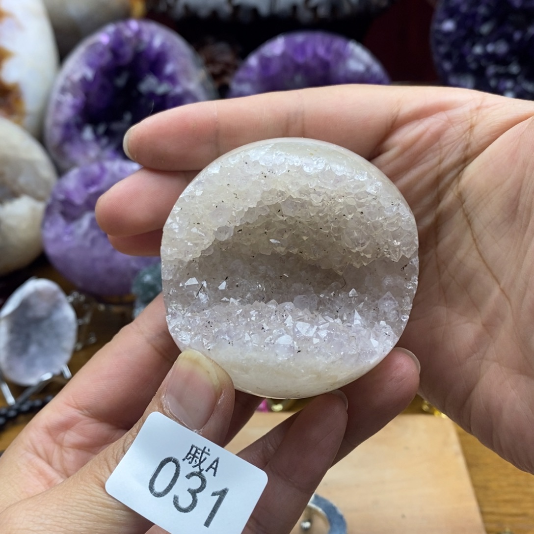 水晶大型摆件（非配饰）未镶嵌