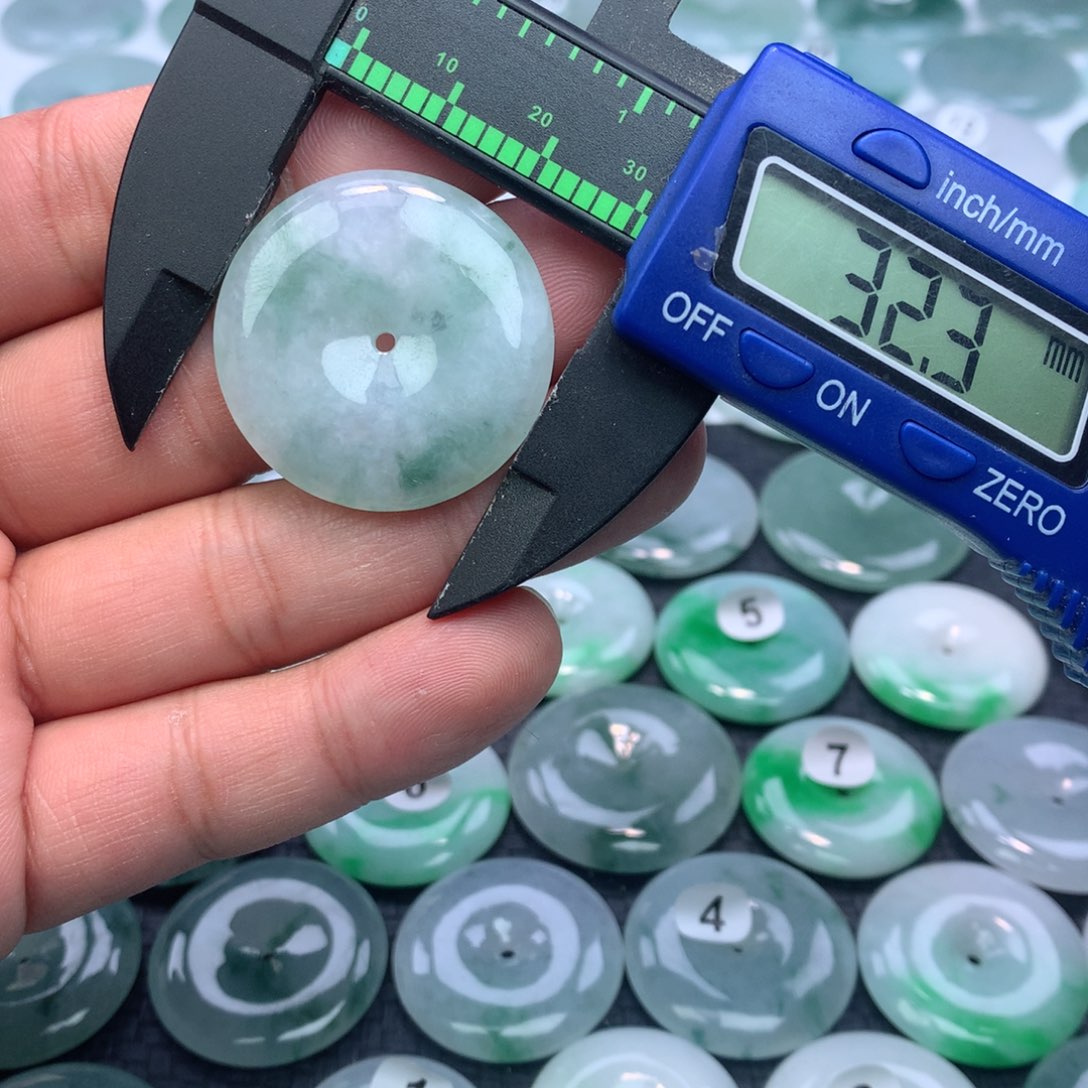 翡翠颈饰未镶嵌缅甸天然A货翡翠