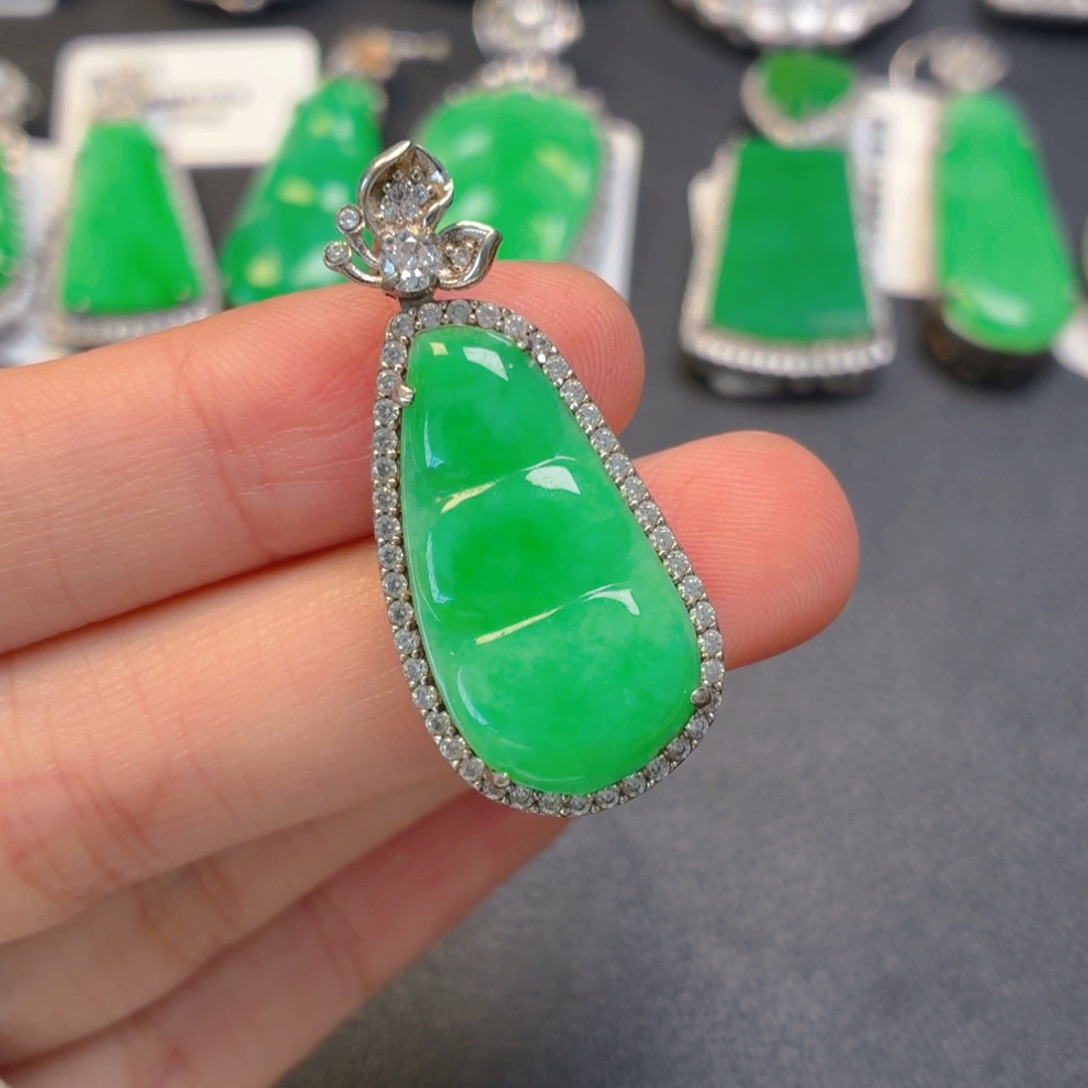 翡翠银S925镶嵌颈饰