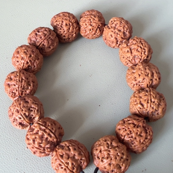 手串金刚菩提A04五瓣21针孔蜂王