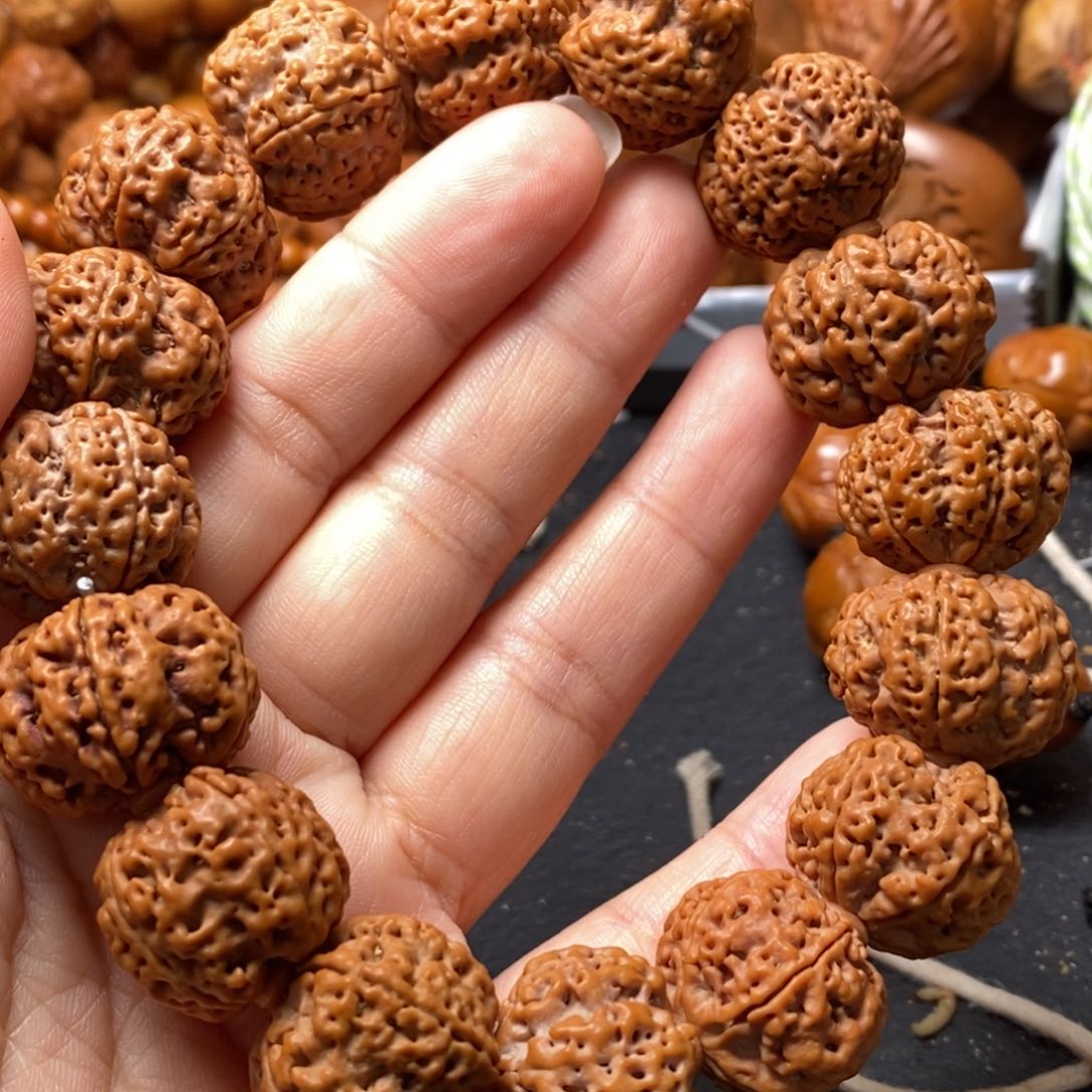 吊坠猴头核桃橄榄