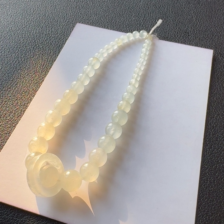 一***布定制翡翠未镶嵌手链