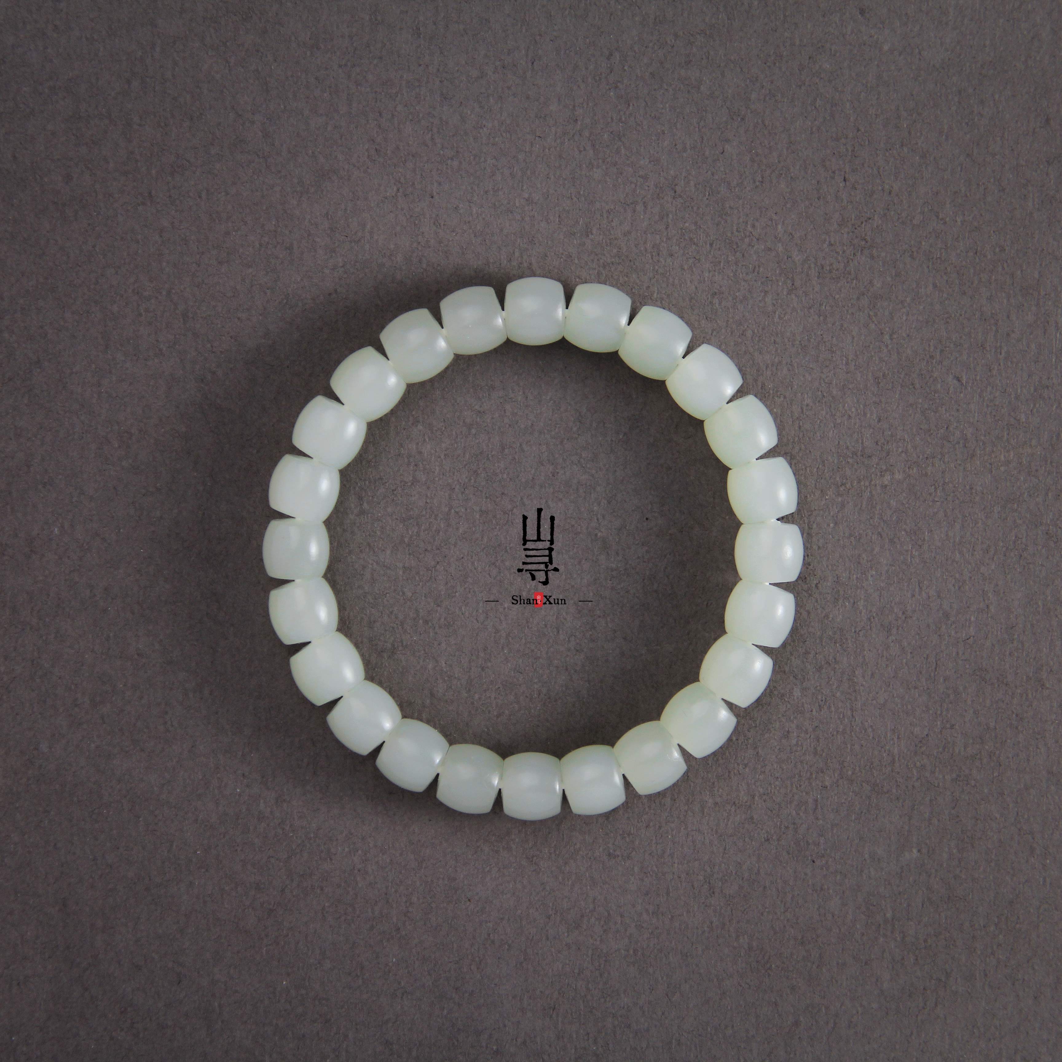 天然新疆和田玉且末近矿青白细料直切极限弧单圈手串手链简约9mm