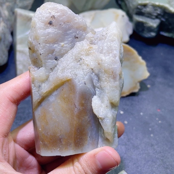 和田玉（糖玉）未镶嵌珠宝半成品