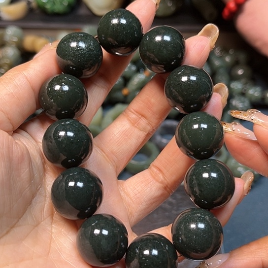 和田玉手串未镶嵌