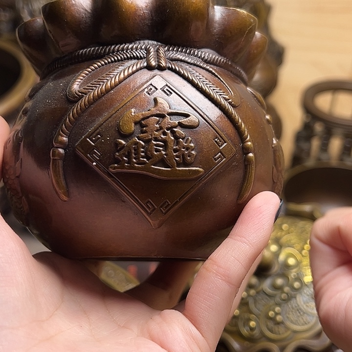 精美铜器，点击下单