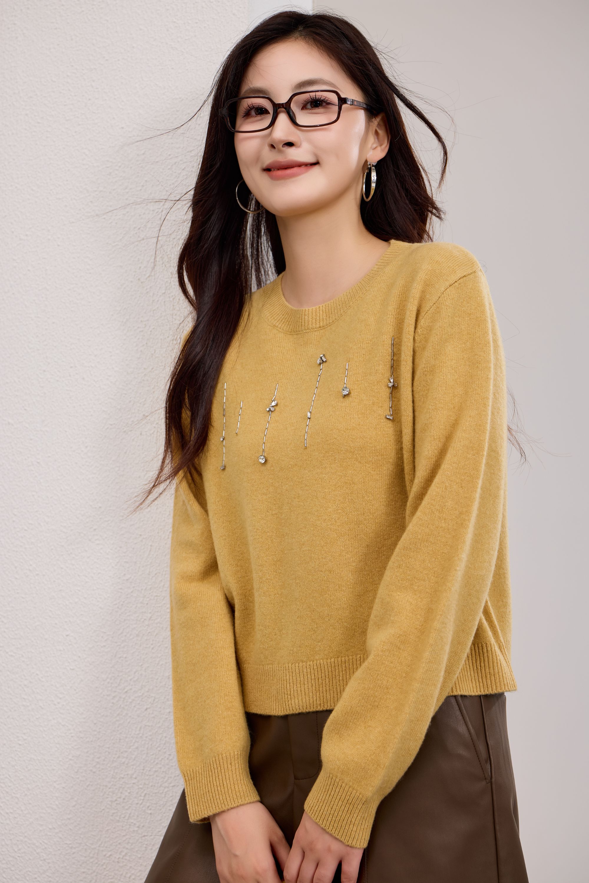 秋季短款圆领女冬季长袖毛针织衫时尚百搭秋冬套头