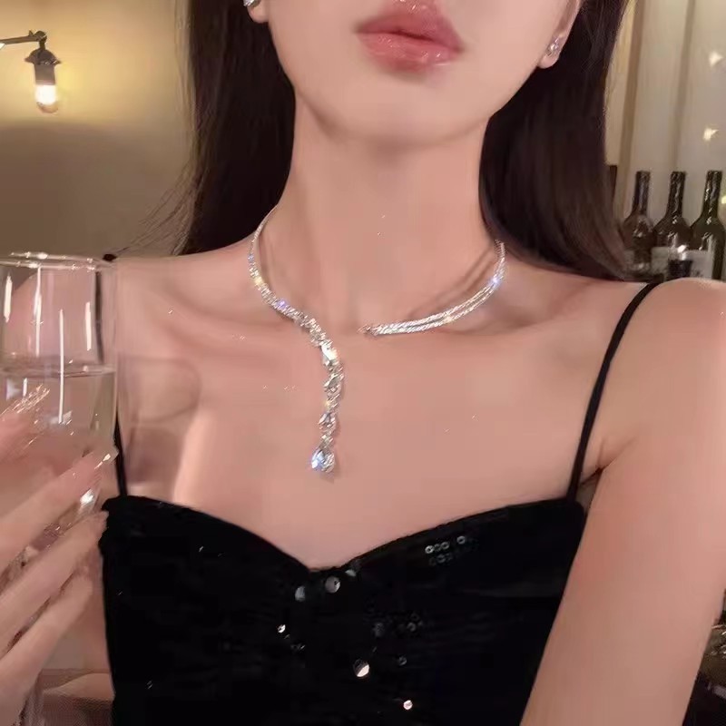 合金合成锆石项链 矜贵千金~闪钻流苏choker发箍项链两戴轻奢小众