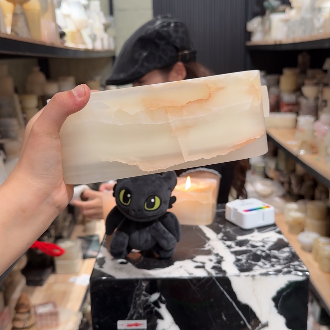 大理石R233。 两个亿。  