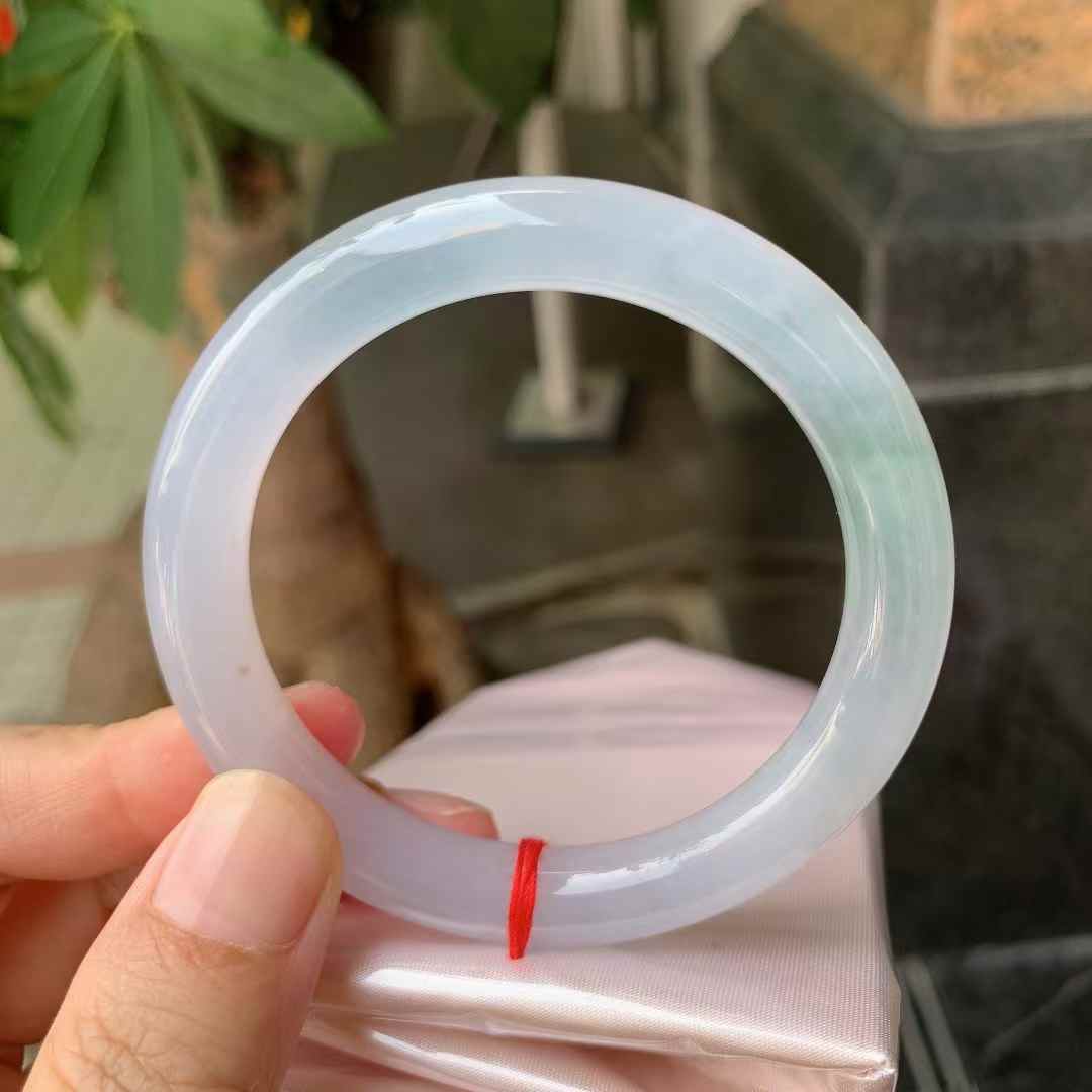 缅甸天然翡翠A货冰种飘花圆条手镯55圈美人镯冰透女款圆镯玉手镯