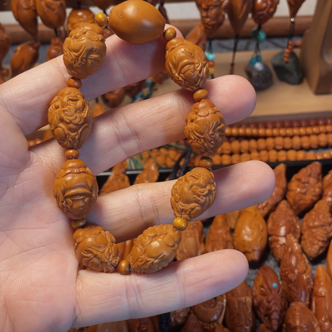 橄榄核吊坠八方来财8888888