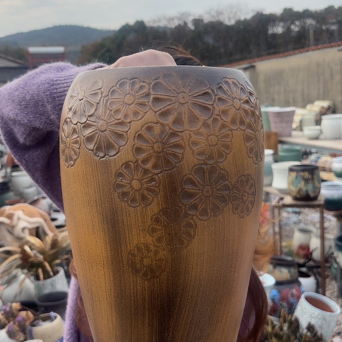 口径17高 33一个柴烧雏菊