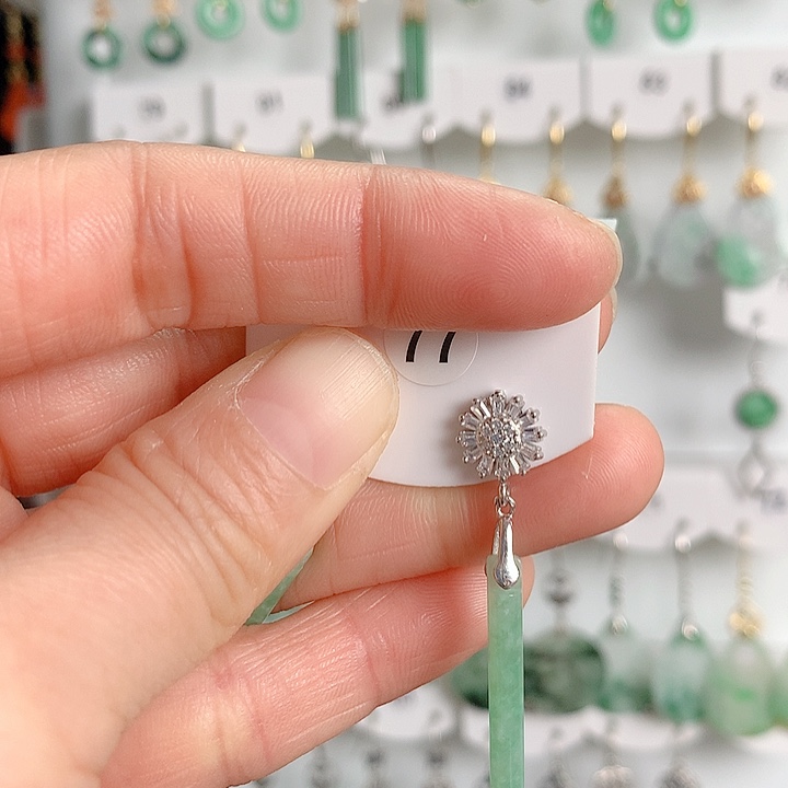 翡翠耳饰银S925镶嵌沧**田翡翠