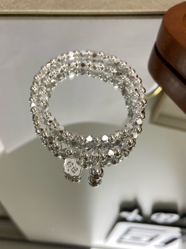 足银手链 足银999.9纯银手链轻奢多层原创设计女士精致叠戴手链