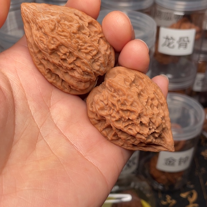 吊坠文玩核桃火焰山