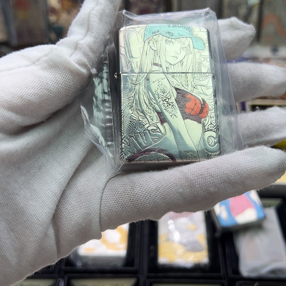 钛彩犹豫女孩样机