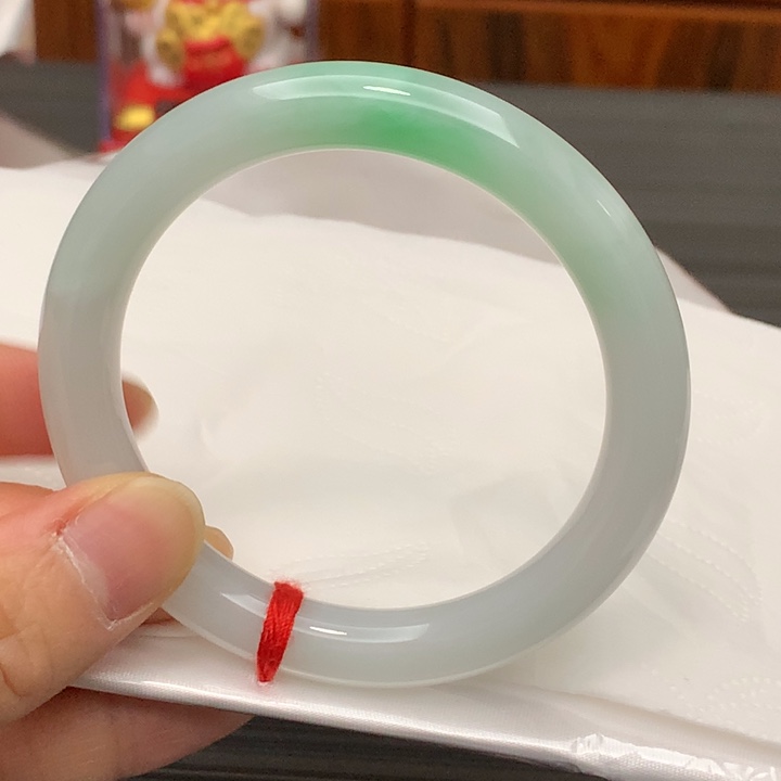 翡翠手镯未镶嵌翡翠手镯未镶嵌54.3圈口