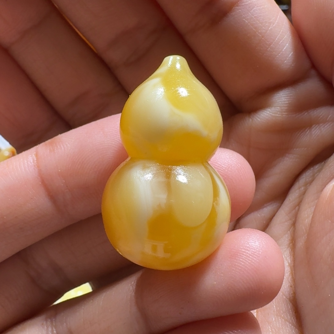 定制琥珀未镶嵌定制