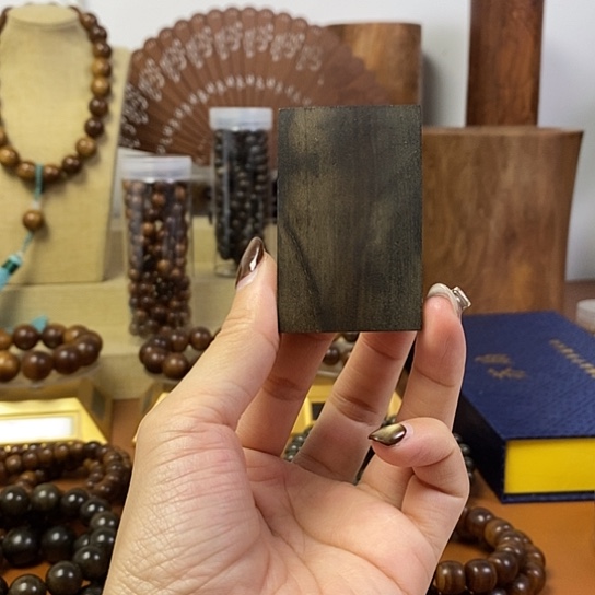 老山檀香微瑕疵阴沉461牌