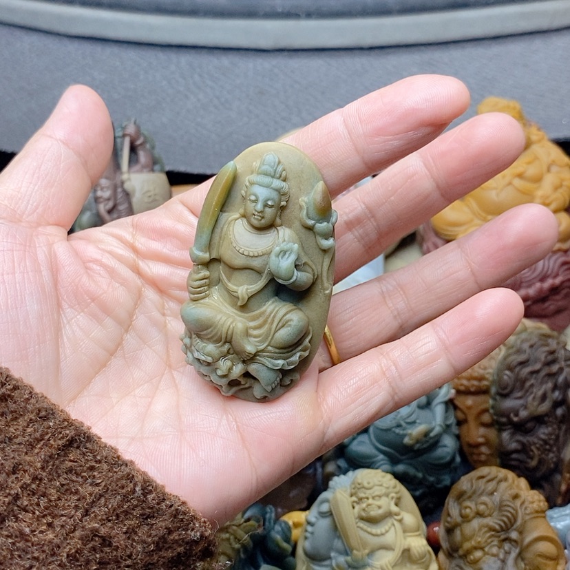 【闪购商品】定制石英质玉吊坠未镶嵌