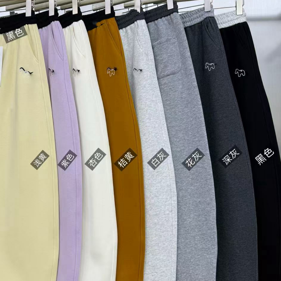 2026早春款纯色小马刺绣弯刀阔腿休闲后面口袋爆款