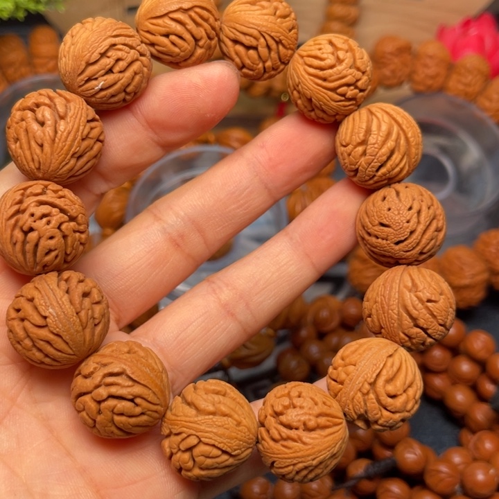 桃核手串龙纹桃核5