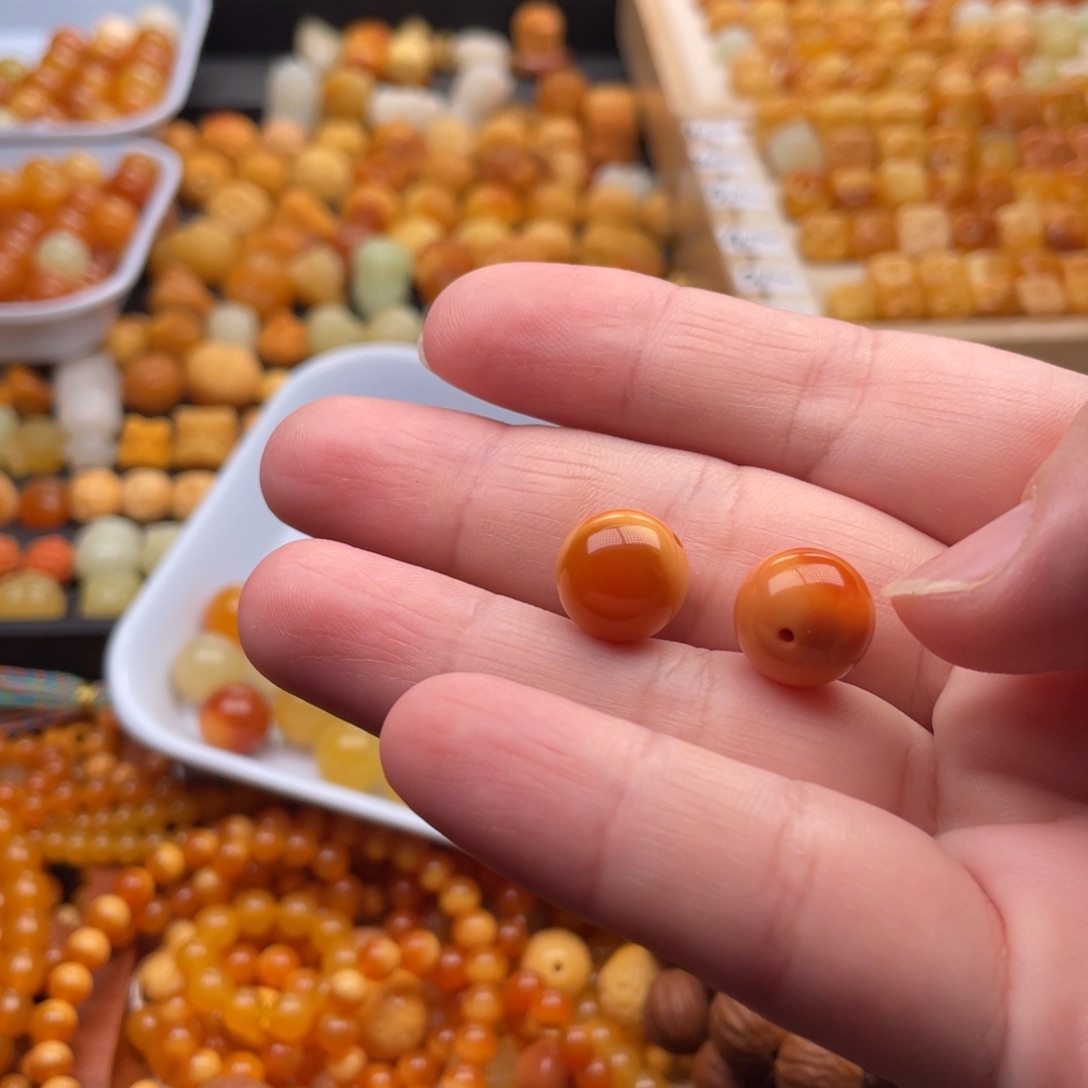 正***1石英质玉（缅黄）未镶嵌颈饰