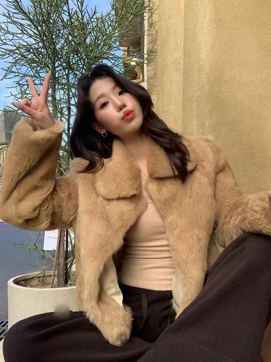 冬日千金安哥拉兔毛皮草2025新款轻奢真毛毛短外套