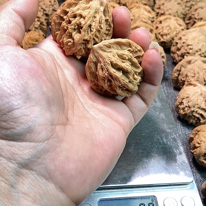 C***g文玩核桃吊坠全品无修无药虎头42