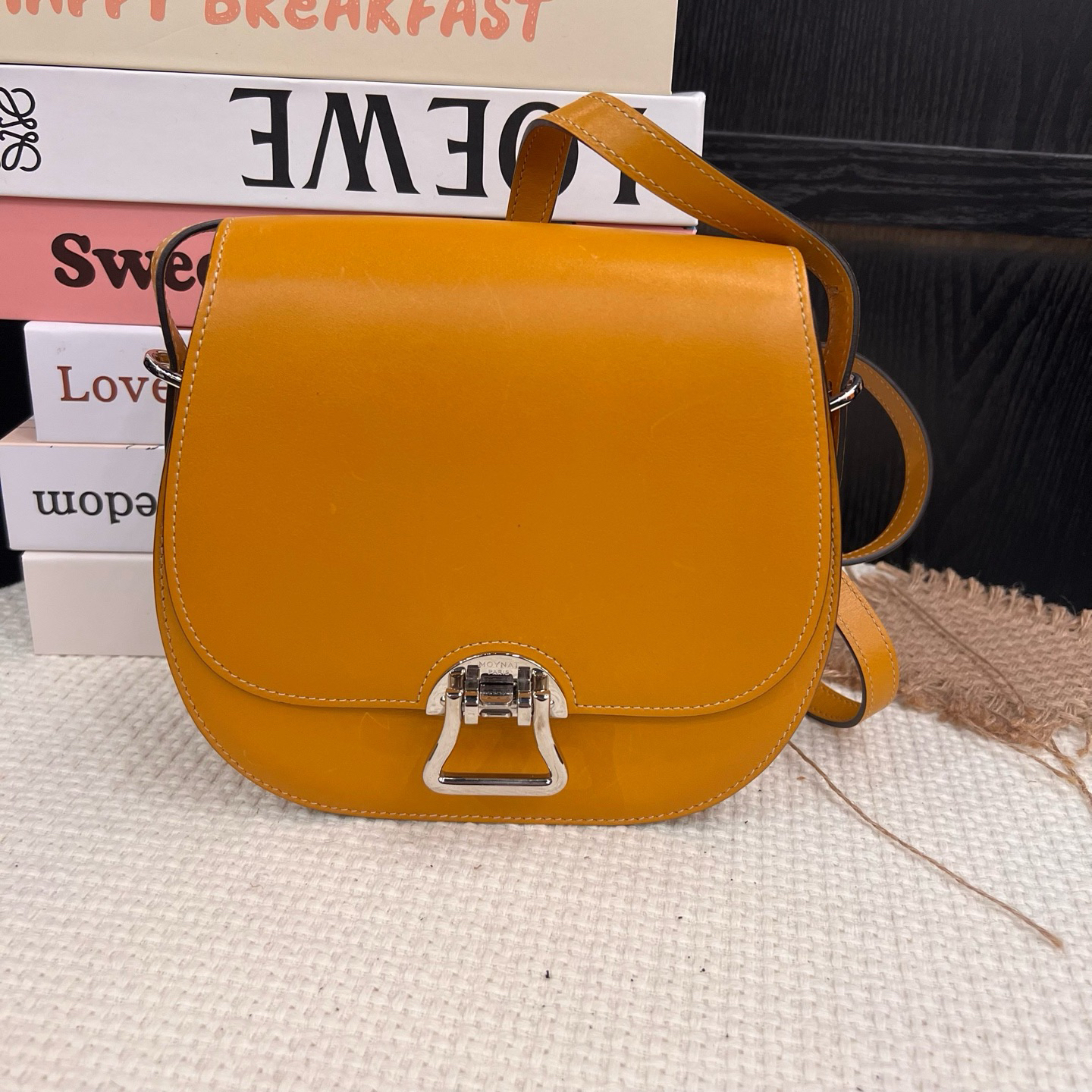 99新 MOYNAT/摩奈 沙滩金loulou马蹄包单肩斜挎包