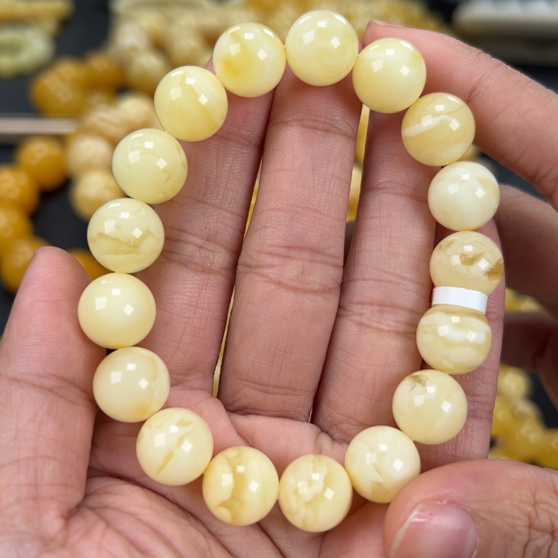 琥珀未镶嵌手链17.5克