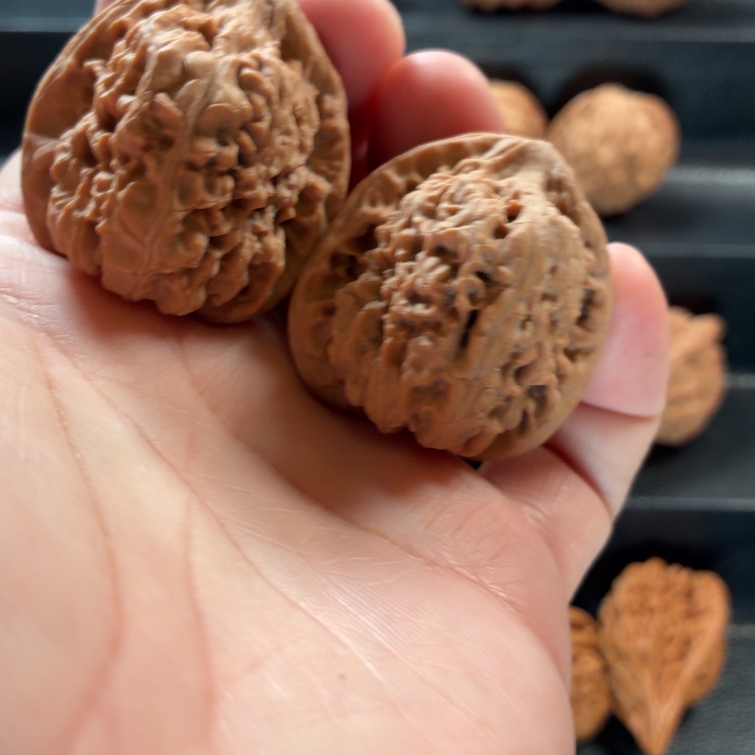 桃核把件野生原树老北京蛤蟆轻微磕尖38