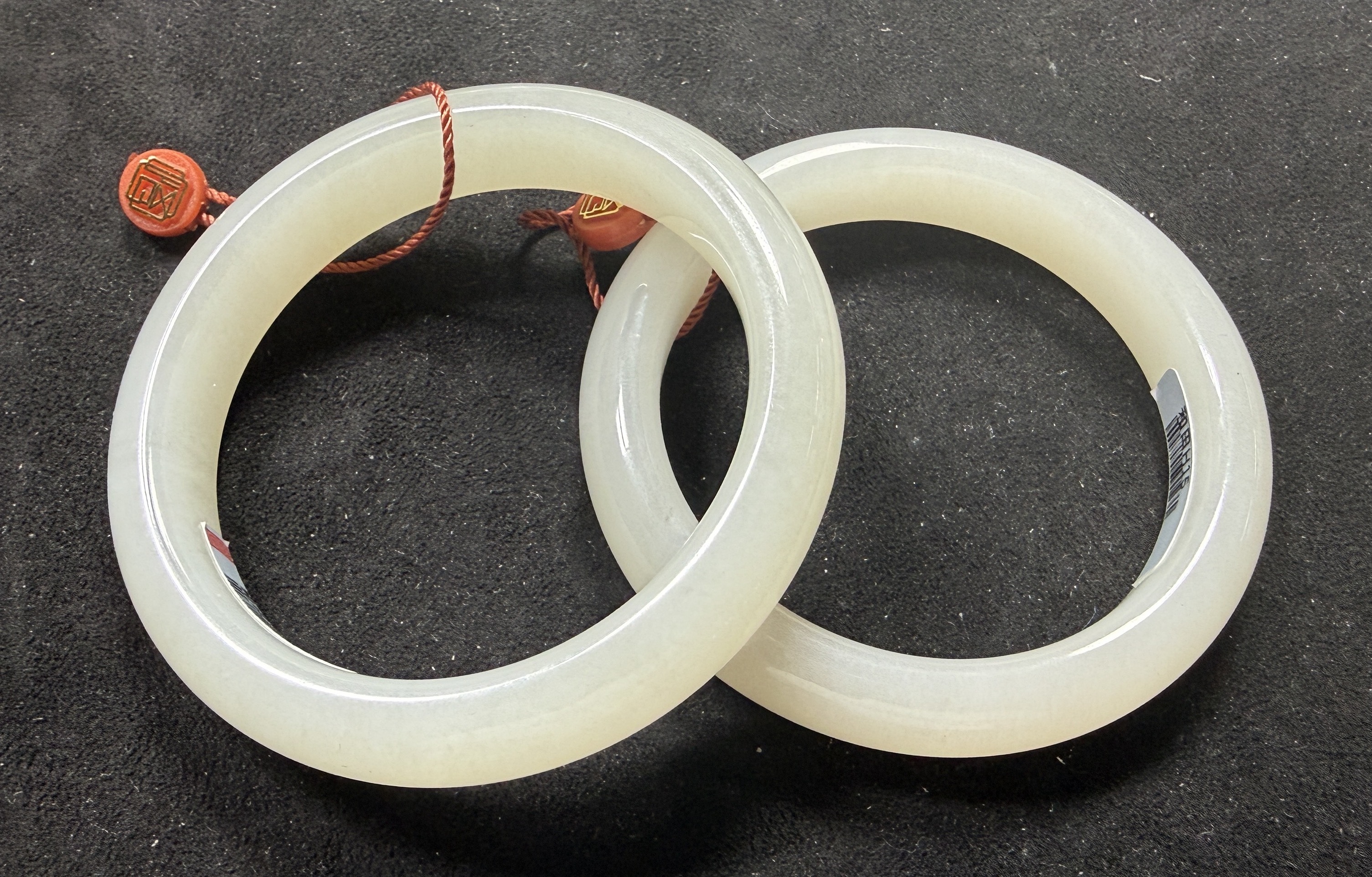 天然和田玉手镯（多样性发其一）（圈口54-59）326FS0046