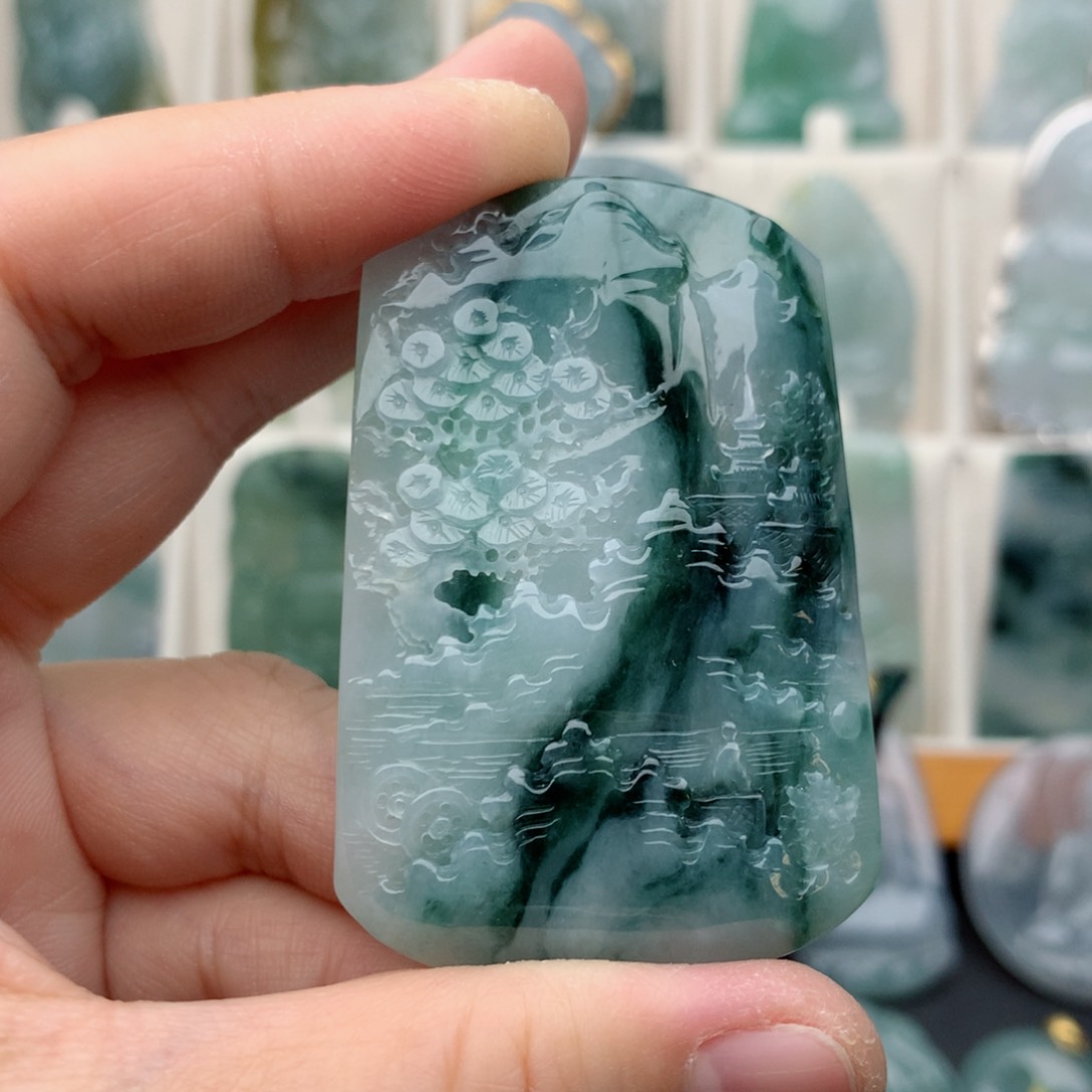 翡翠颈饰未镶嵌利****店山水牌