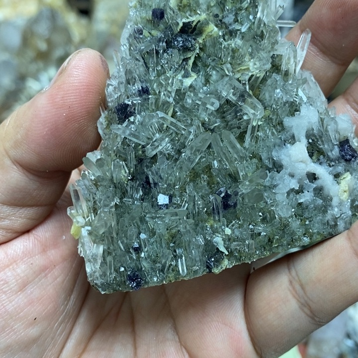 水晶水晶柱未镶嵌