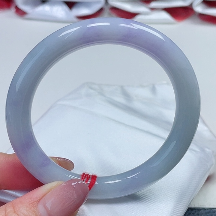 翡翠手镯（圆镯）未镶嵌